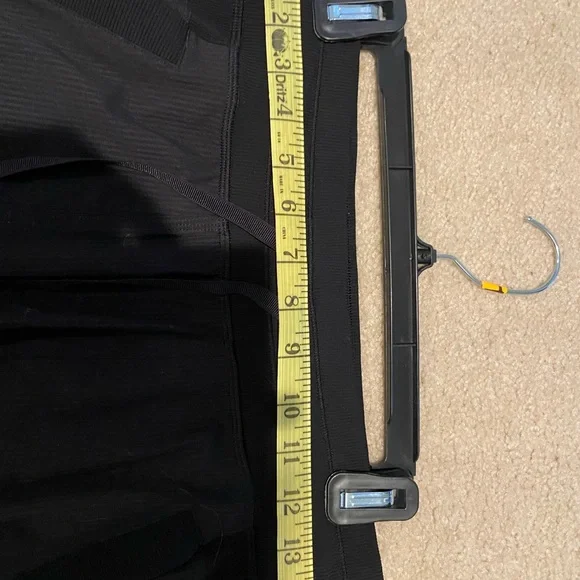 Lululemon Black Dance Studio Pants Size 4 - Picture 5 of 8